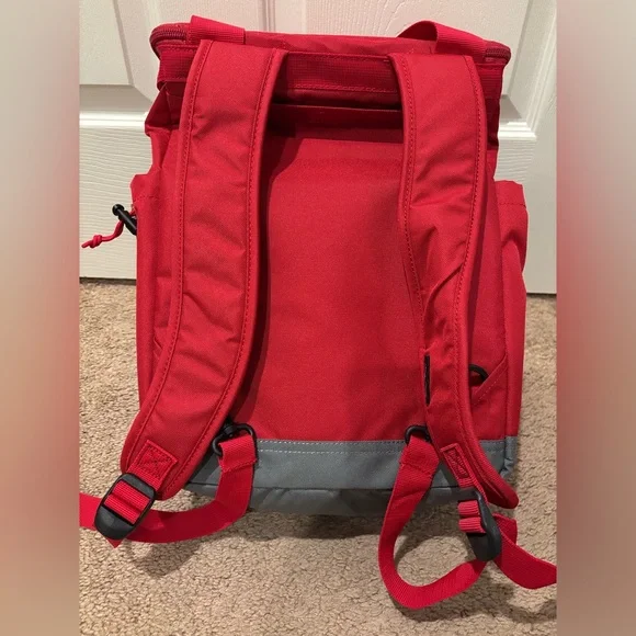 NWT Eddie Bauer Bygone Backpack Cooler red - Picture 2 of 5
